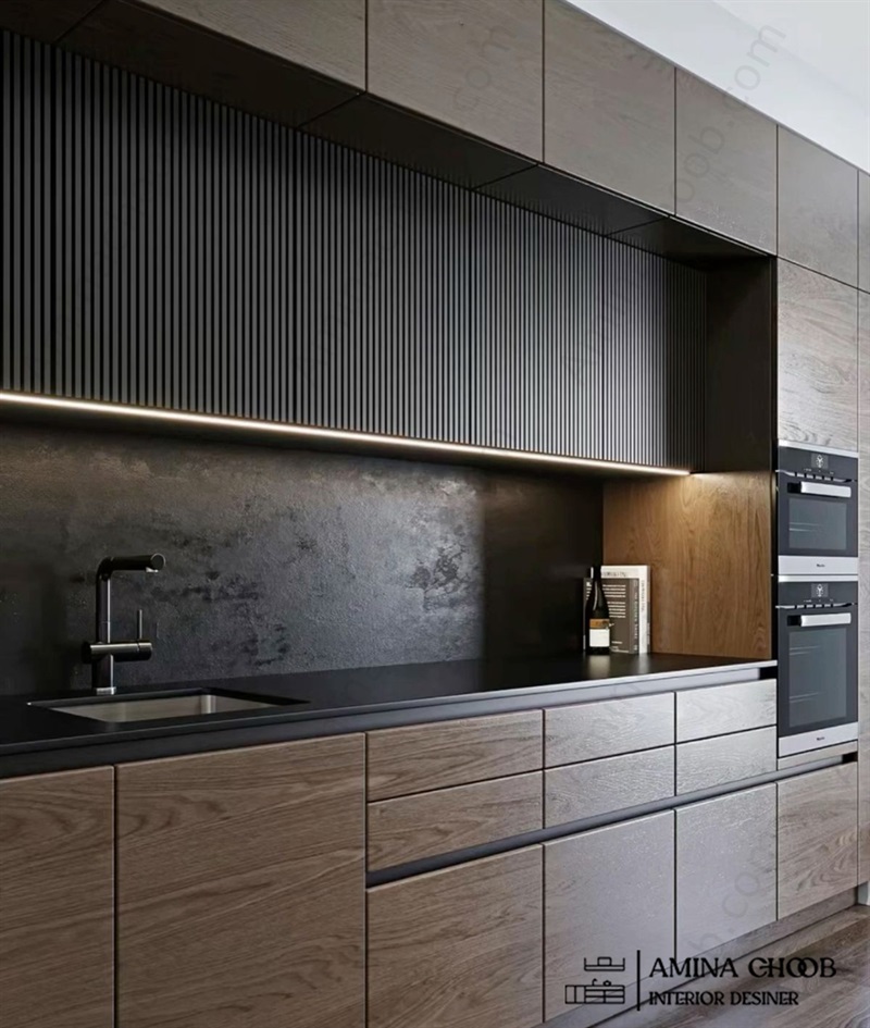 نمای نزدیک از درب کابینت هایگلاس با هسته امدیاف