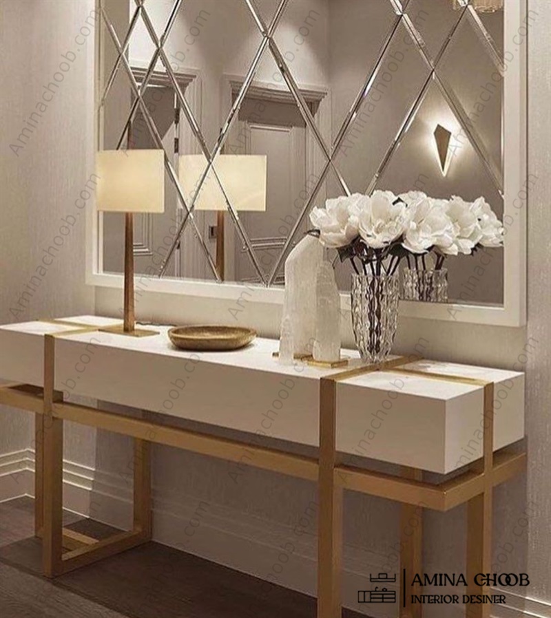 دیوارکوب و لمسه کاری